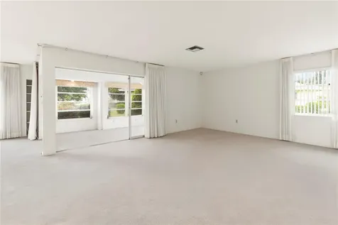 7011 10th Avenue W Bradenton FL 34209