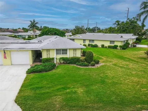 7011 10th Avenue W Bradenton FL 34209