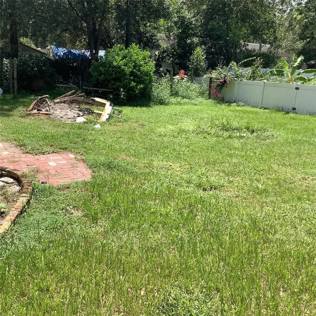 20406 Blue Wing Road Altoona FL 32702