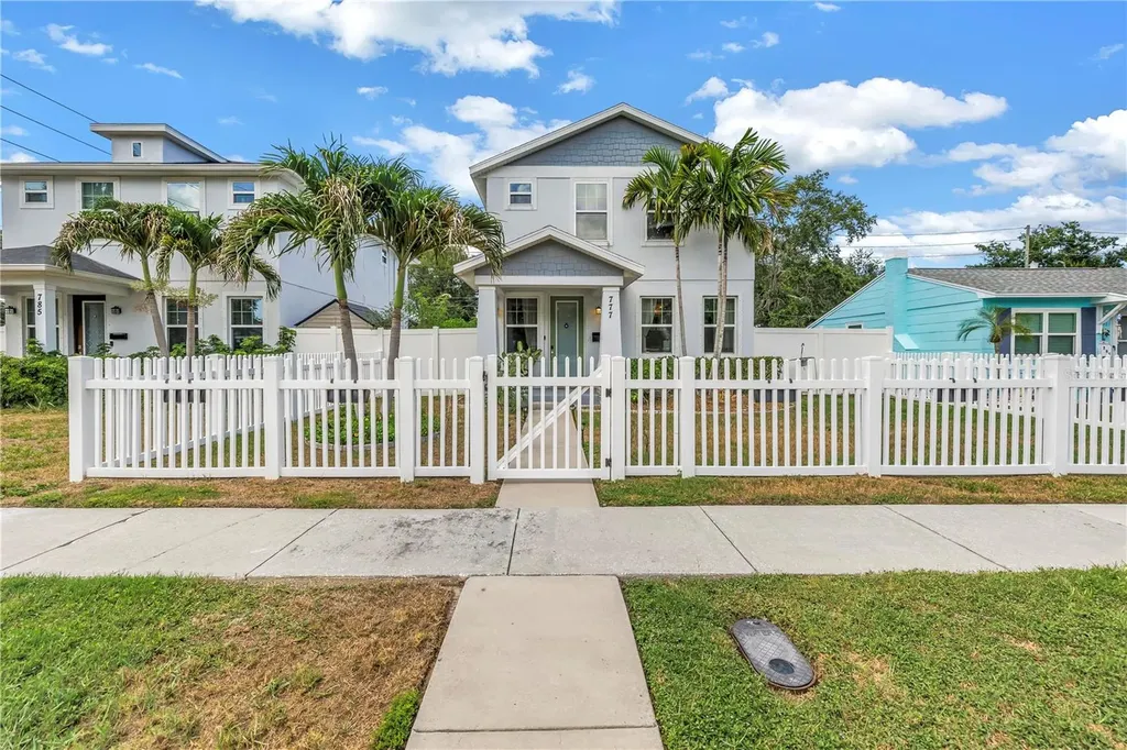 777 52nd Avenue N St Petersburg FL 33703