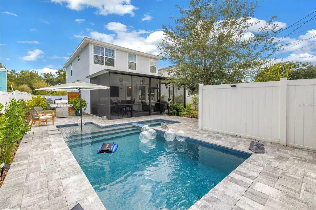 777 52nd Avenue N St Petersburg FL 33703