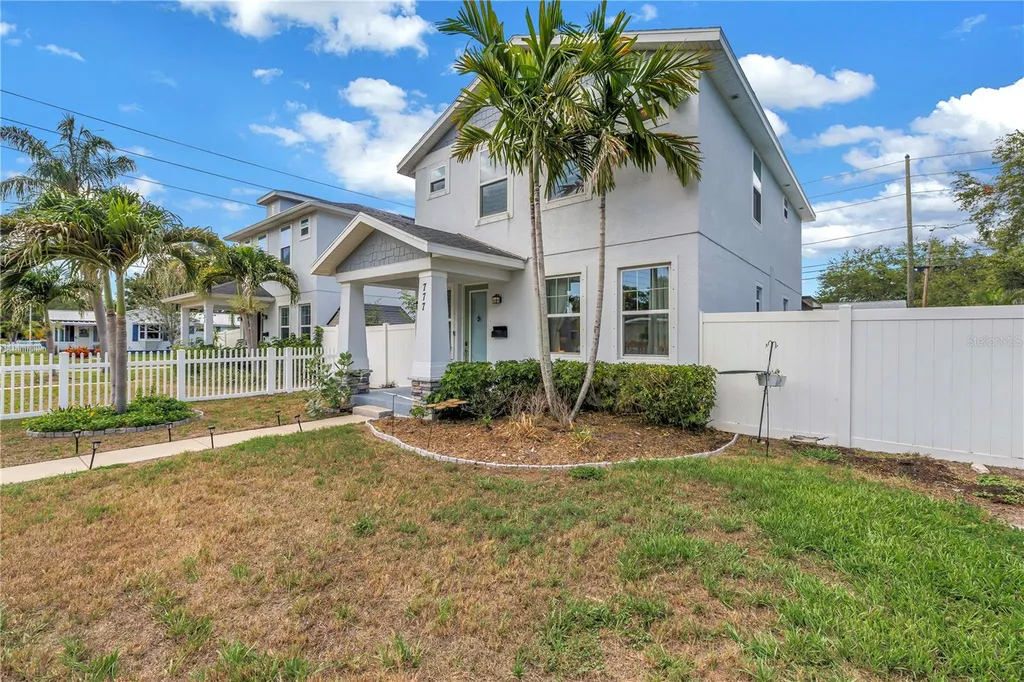 777 52nd Avenue N St Petersburg FL 33703