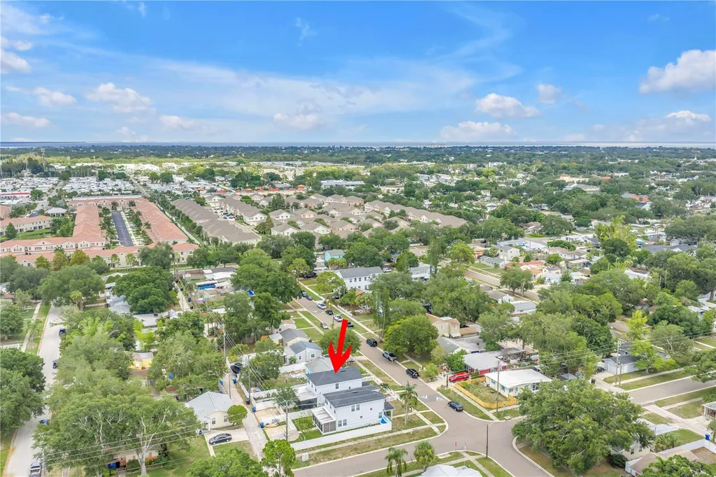 777 52nd Avenue N St Petersburg FL 33703