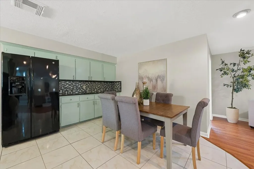 12301 N 53rd Street Temple Terrace FL 33617