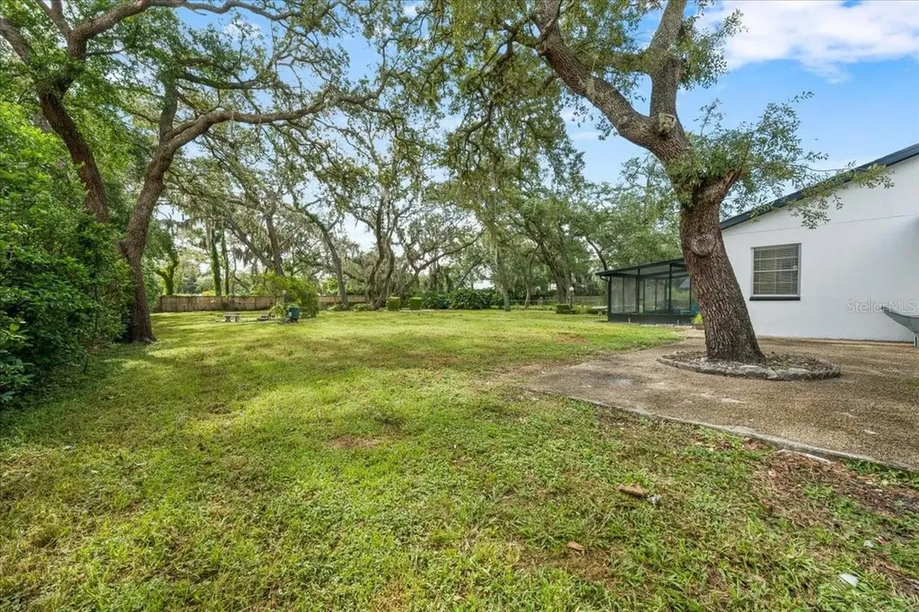 12301 N 53rd Street Temple Terrace FL 33617