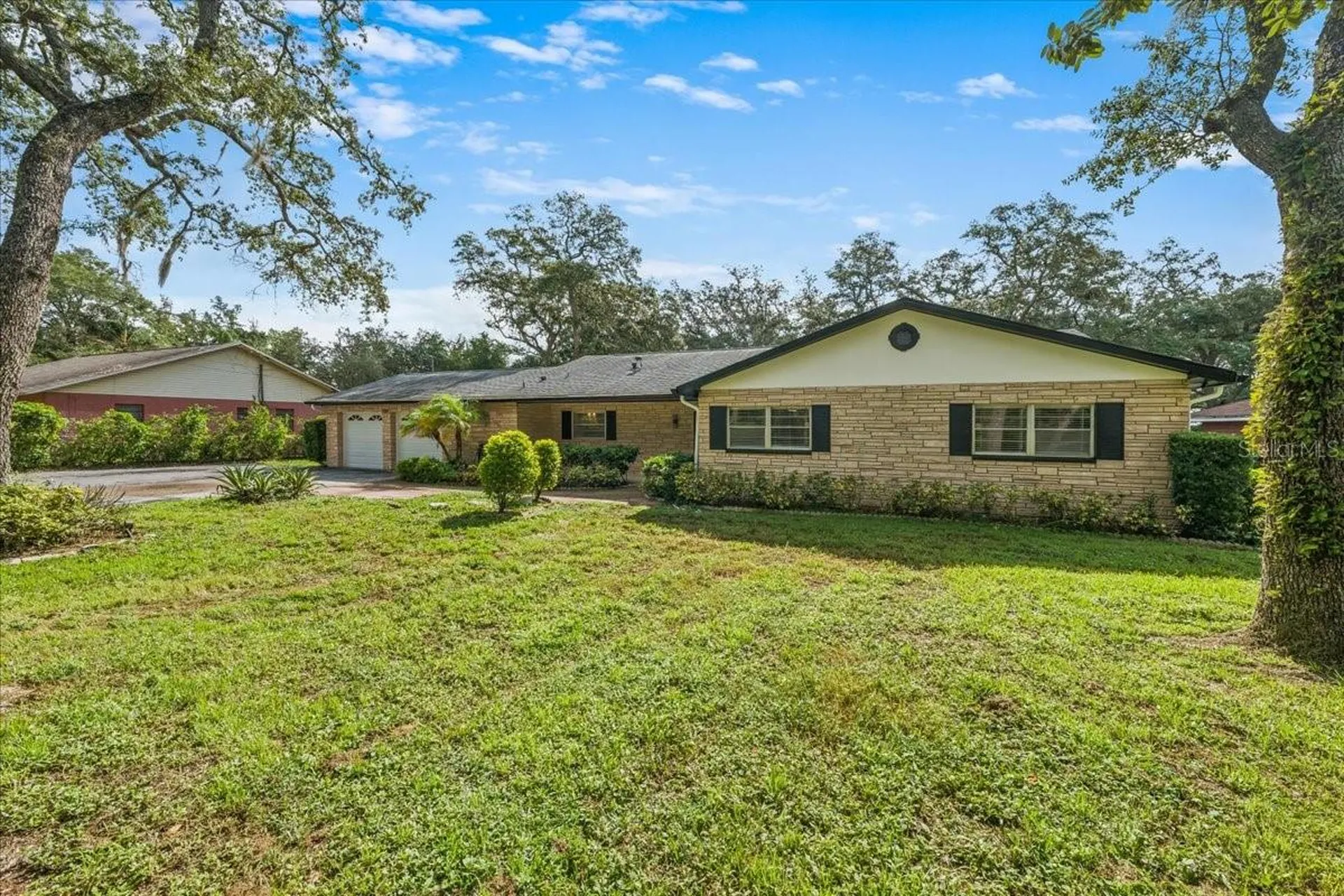 12301 N 53rd Street Temple Terrace FL 33617