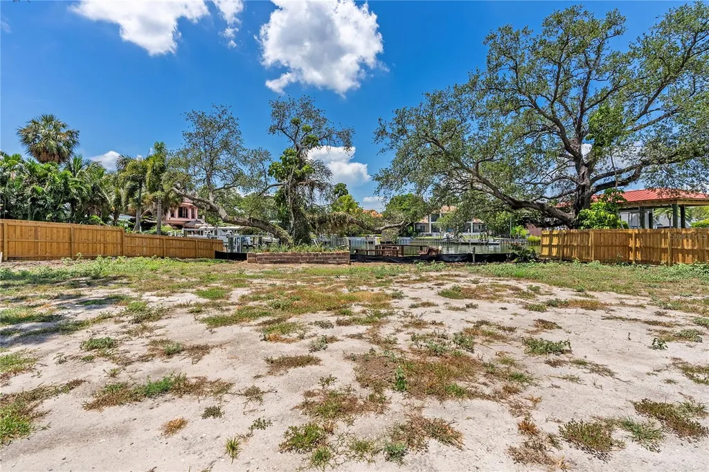 86 Bahama Circle Tampa FL 33606
