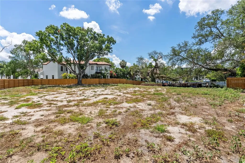 86 Bahama Circle Tampa FL 33606