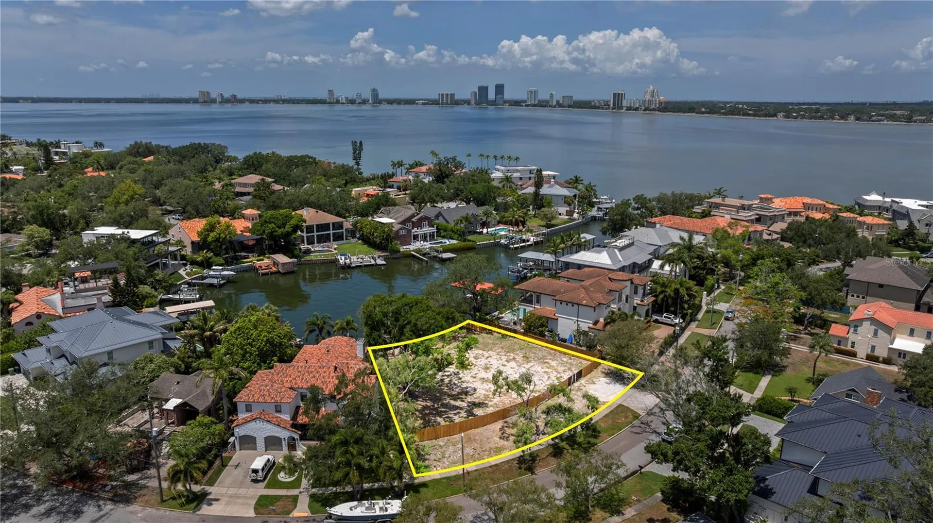 86 Bahama Circle Tampa FL 33606