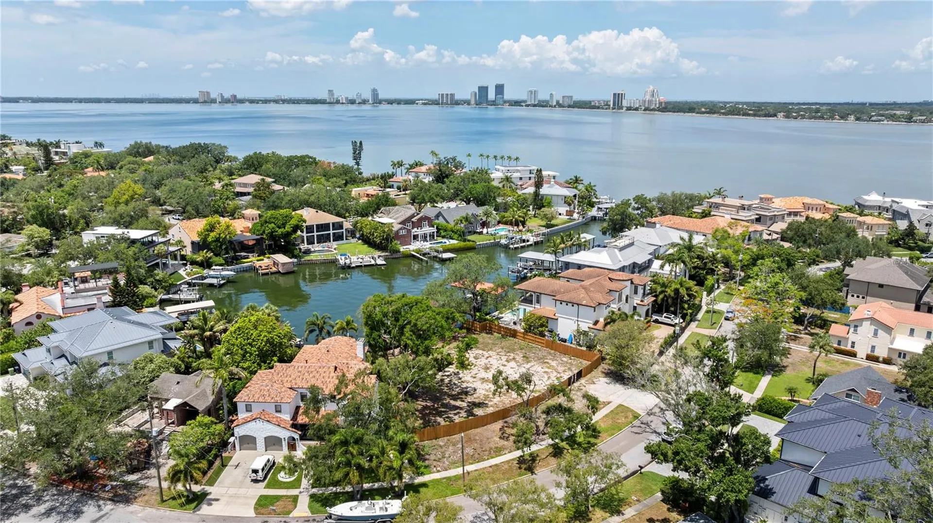 86 Bahama Circle Tampa FL 33606