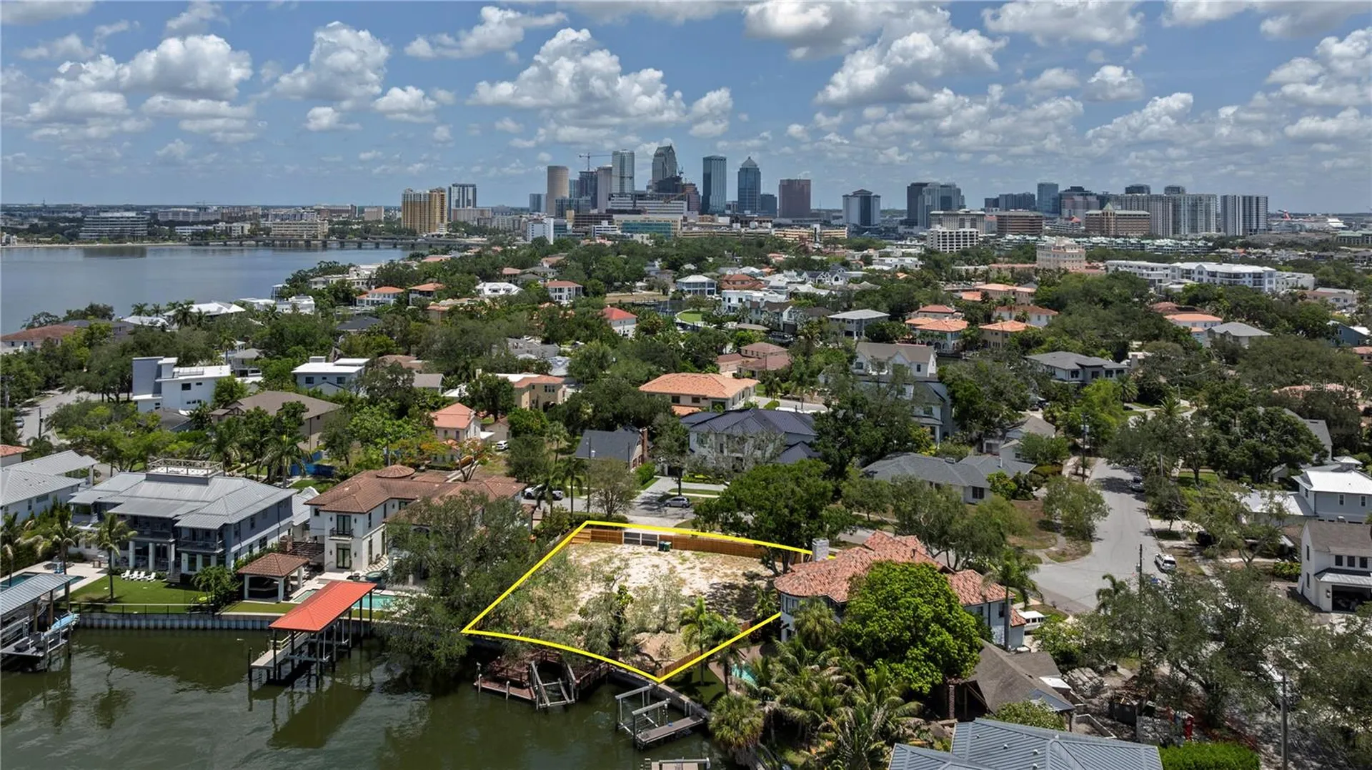 86 Bahama Circle Tampa FL 33606