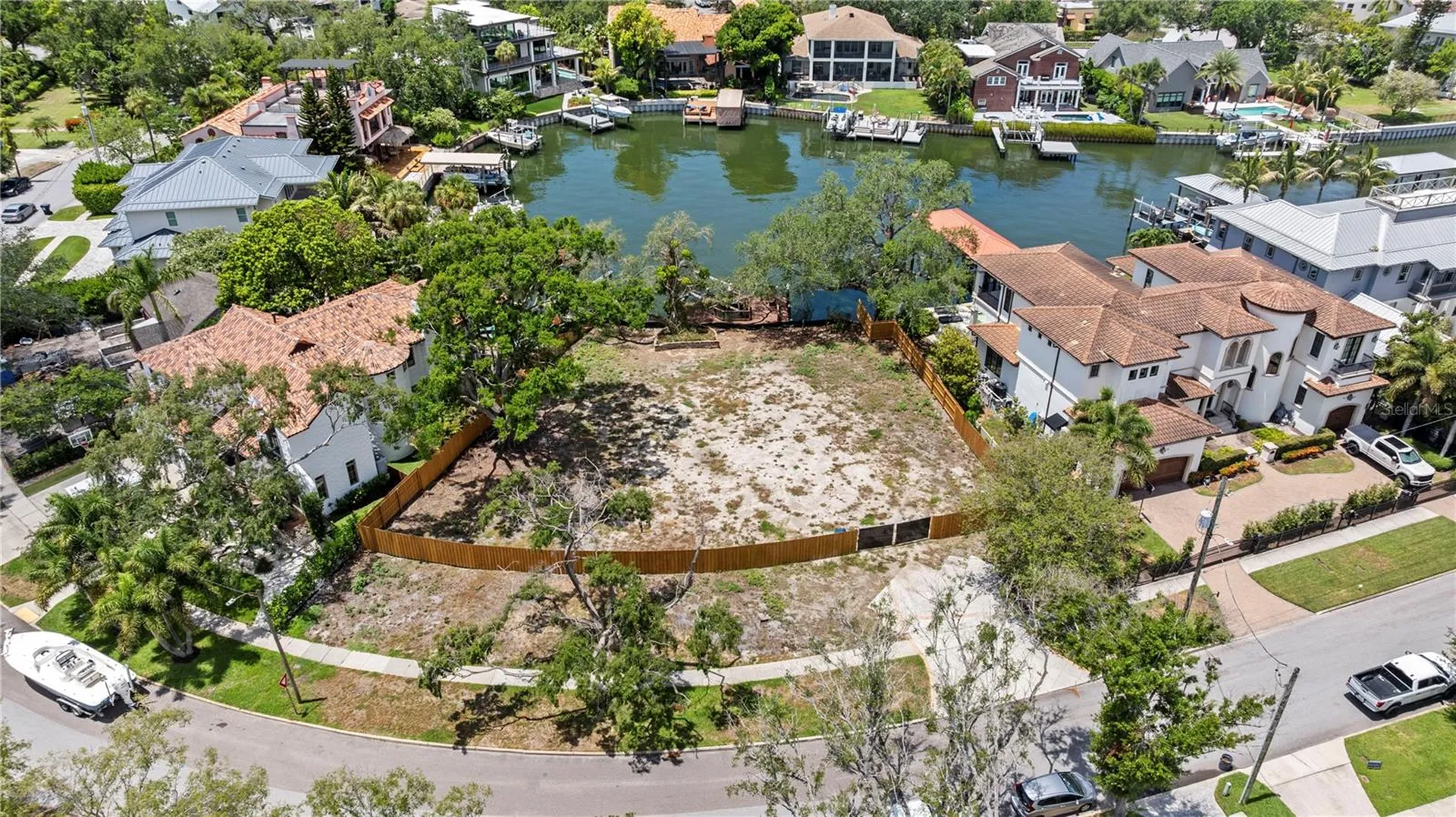 86 Bahama Circle Tampa FL 33606