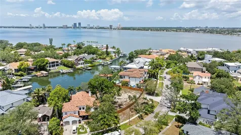 86 Bahama Circle Tampa FL 33606