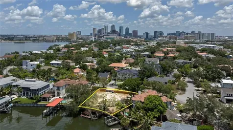 86 Bahama Circle Tampa FL 33606