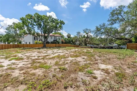 86 Bahama Circle Tampa FL 33606