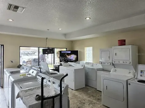 6420 N Orange Blossom Trail Orlando FL 32810