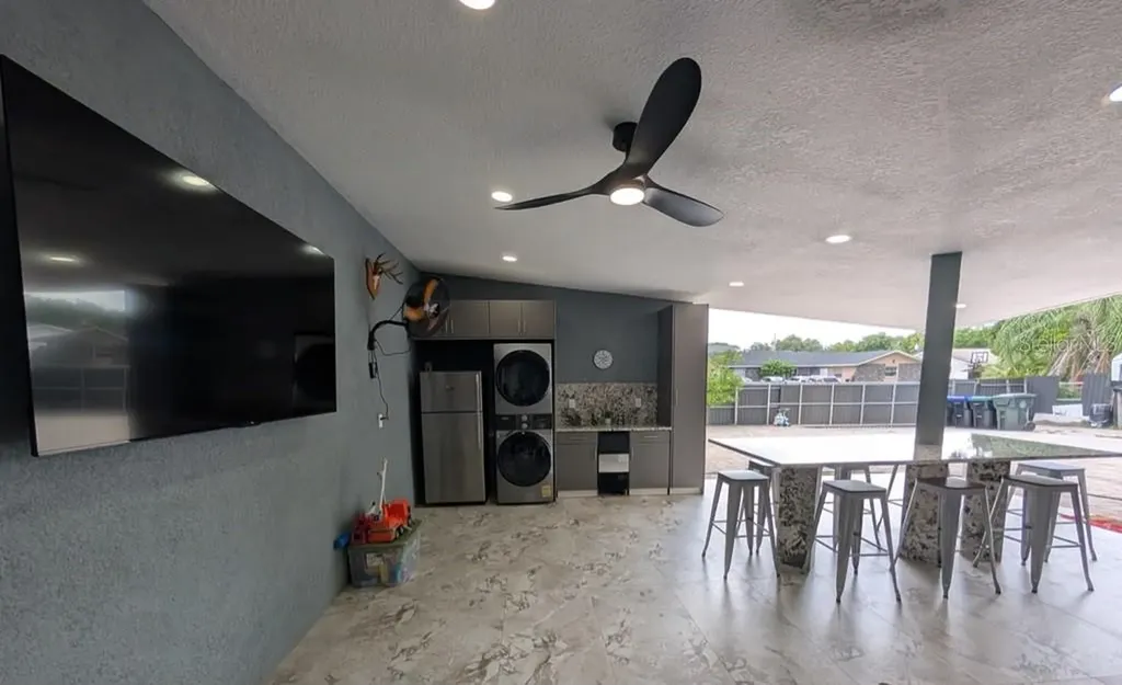 718 Park Manor Drive Orlando FL 32825