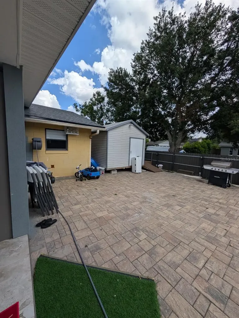 718 Park Manor Drive Orlando FL 32825