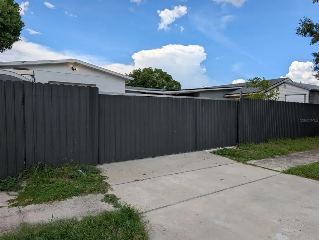 718 Park Manor Drive Orlando FL 32825