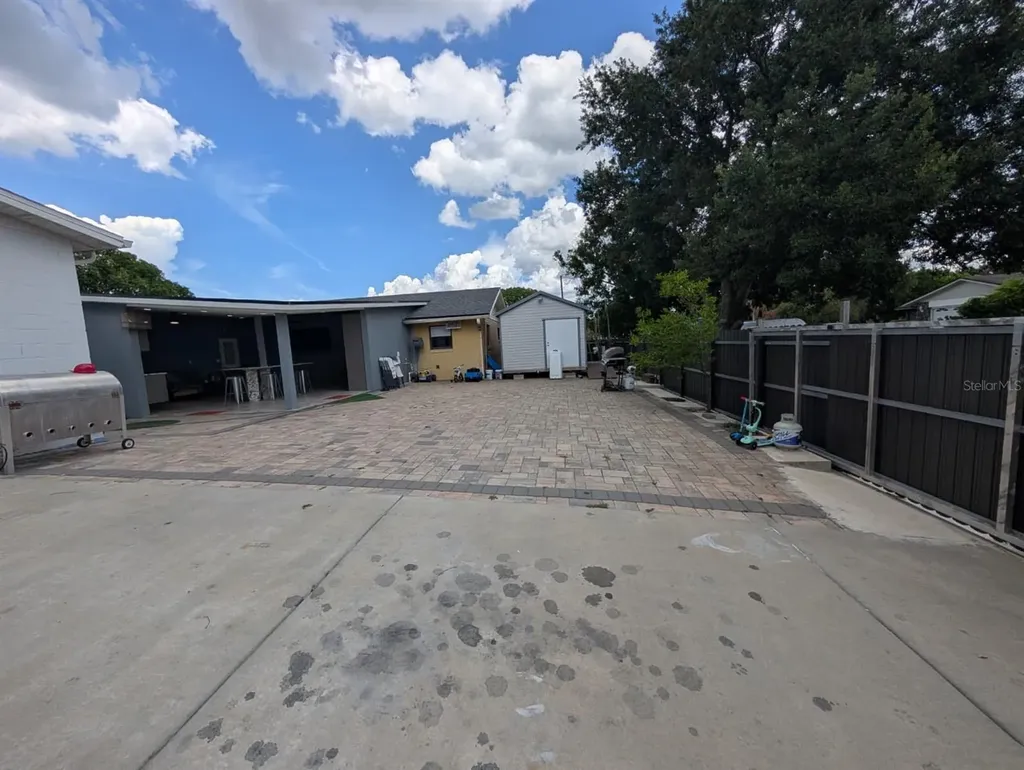 718 Park Manor Drive Orlando FL 32825