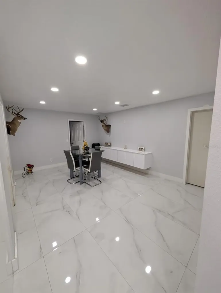 718 Park Manor Drive Orlando FL 32825