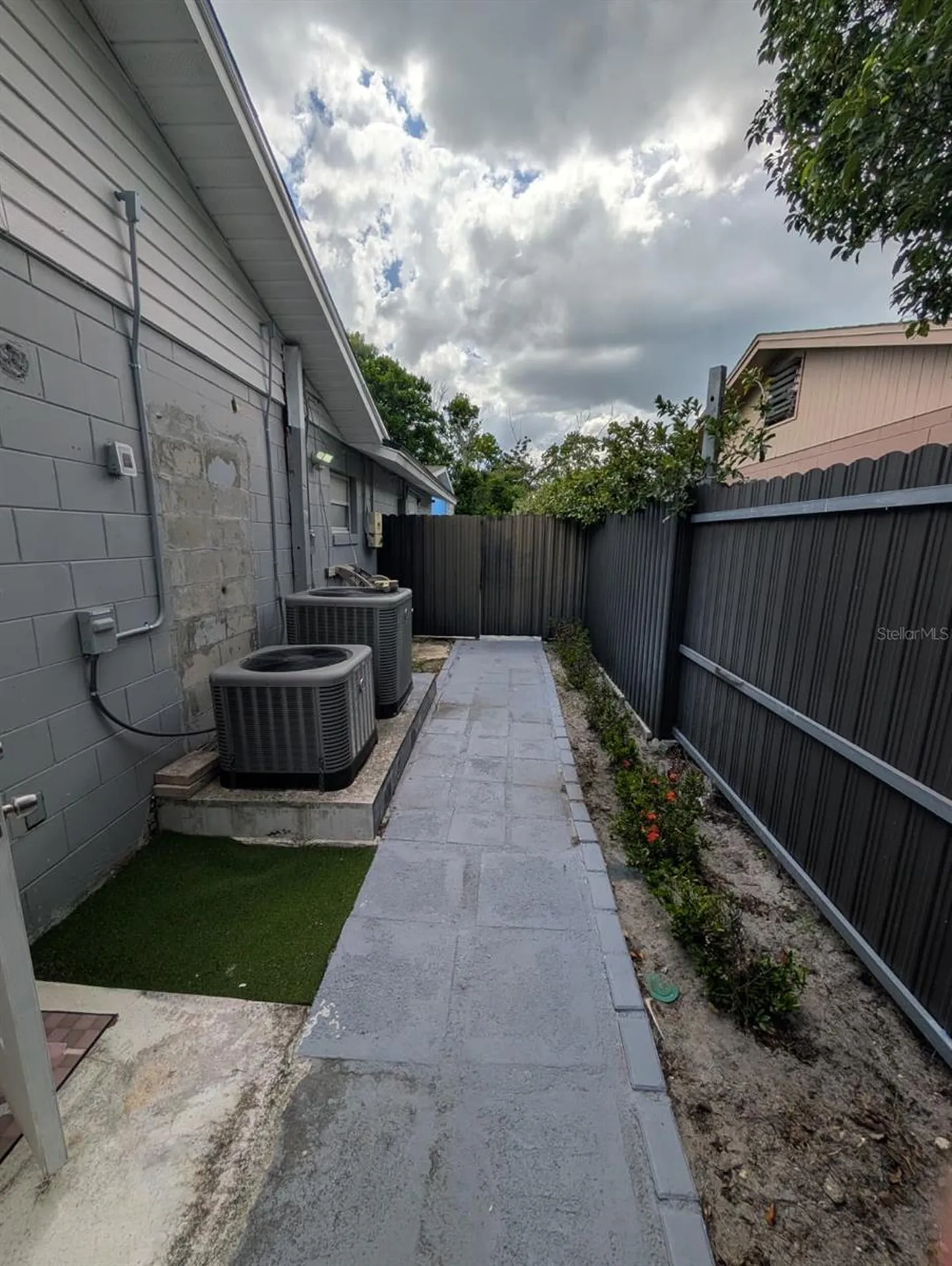 718 Park Manor Drive Orlando FL 32825