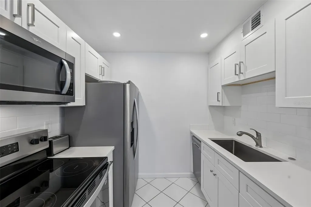 117 7th Street N Bradenton Beach FL 34217