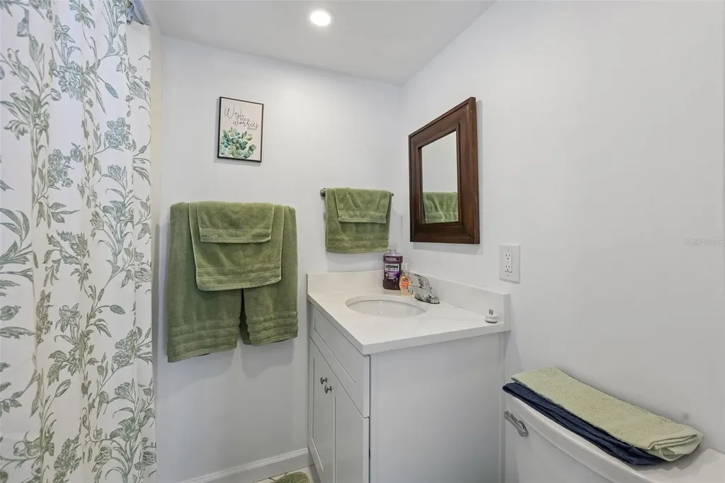 117 7th Street N Bradenton Beach FL 34217