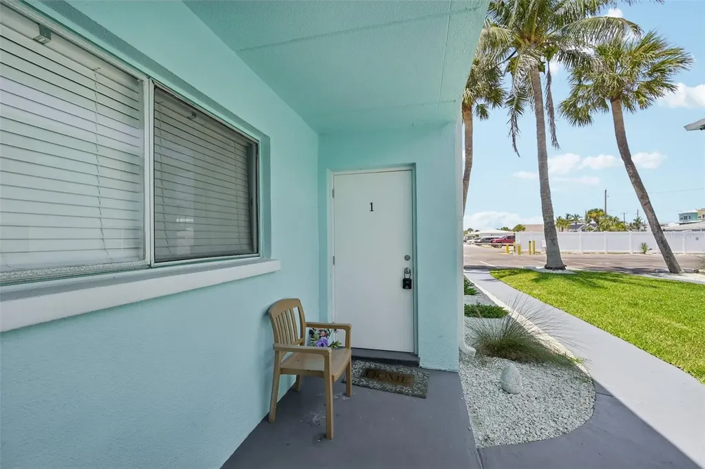 117 7th Street N Bradenton Beach FL 34217