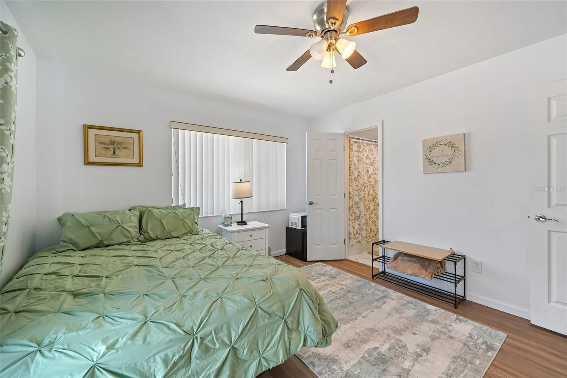 117 7th Street N Bradenton Beach FL 34217
