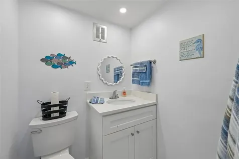 117 7th Street N Bradenton Beach FL 34217
