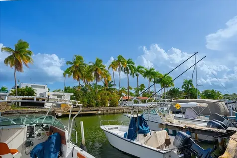 1 Club Costa Marina Carolina PR 00983