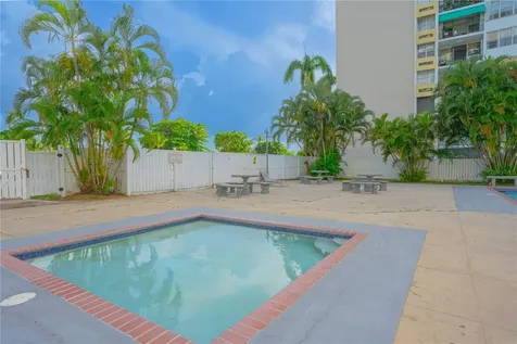 1 Club Costa Marina Carolina PR 00983
