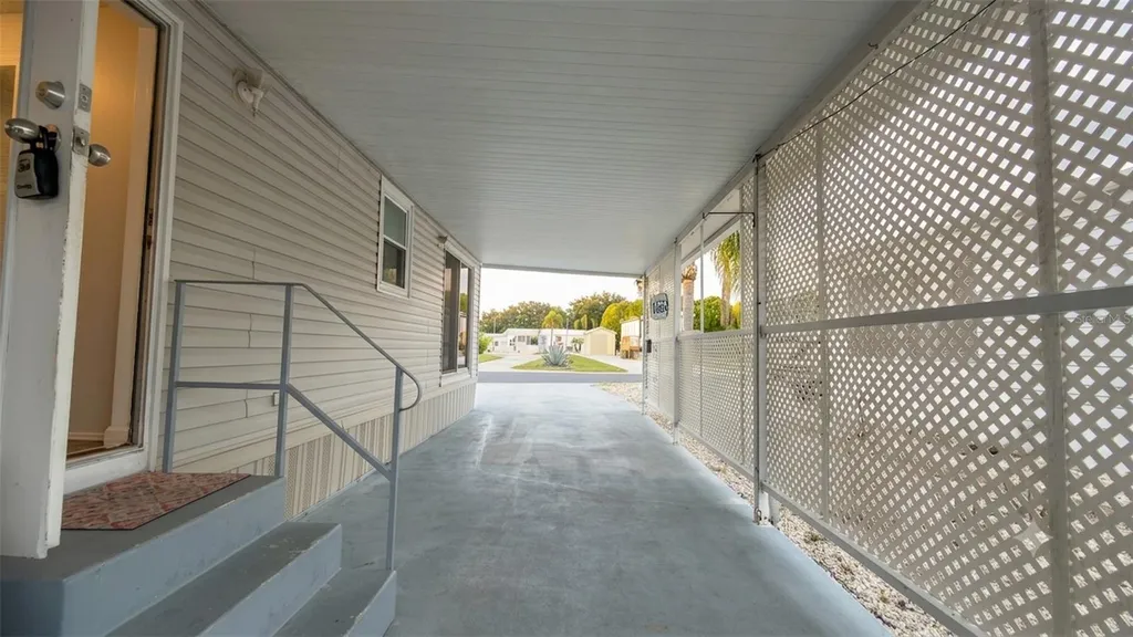 519 Center Crest Boulevard Davenport FL 33837
