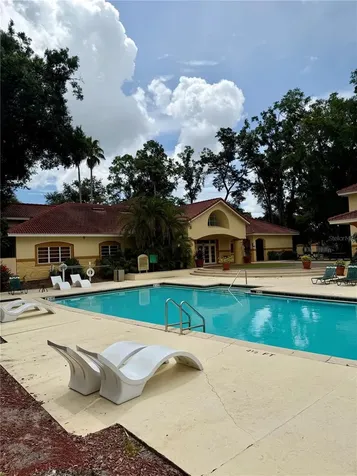 5612 Pinnacle Heights Circle Tampa FL 33624