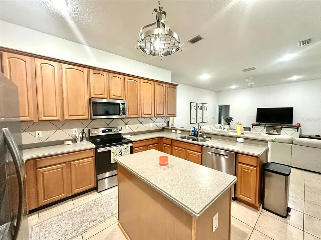 2858 Palmetto Ridge Point Oviedo FL 32765