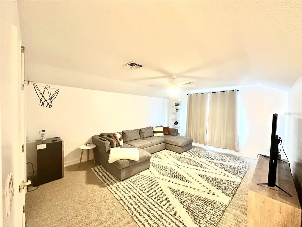 2858 Palmetto Ridge Point Oviedo FL 32765