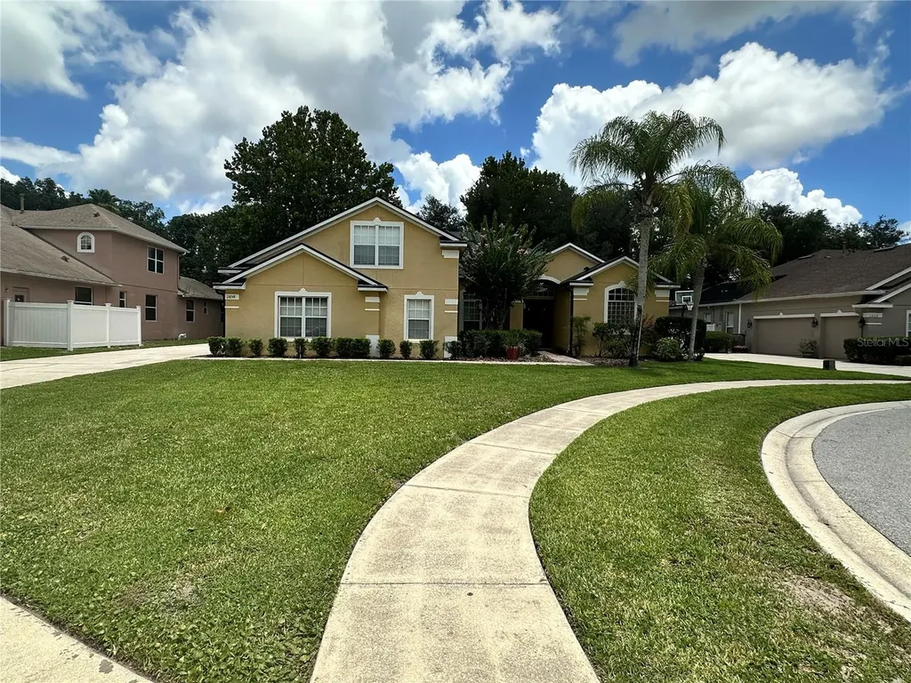2858 Palmetto Ridge Point Oviedo FL 32765