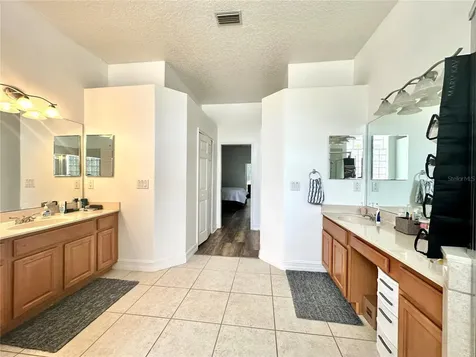 2858 Palmetto Ridge Point Oviedo FL 32765