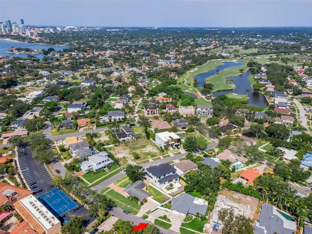 850 Rafael Boulevard NE St Petersburg FL 33704