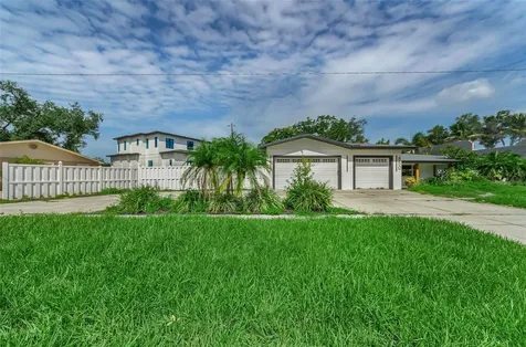850 Rafael Boulevard NE St Petersburg FL 33704