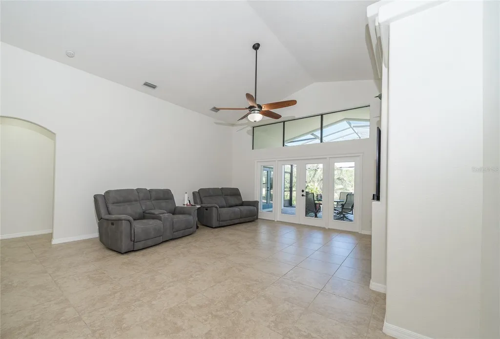4907 Pointe O Woods Drive Wesley Chapel FL 33543