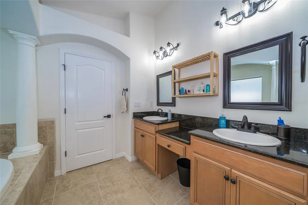 4907 Pointe O Woods Drive Wesley Chapel FL 33543