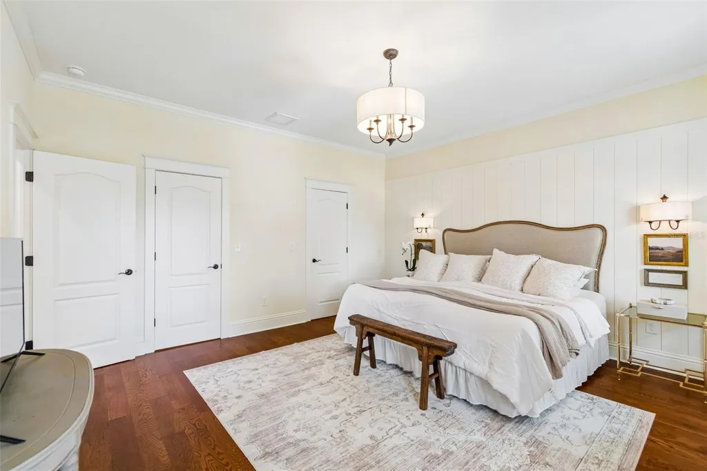 706 W Peninsular Street Tampa FL 33603