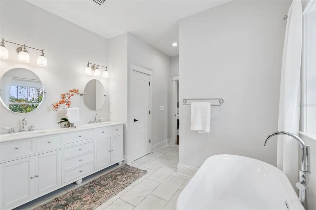 706 W Peninsular Street Tampa FL 33603