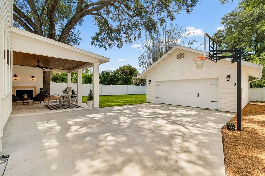 706 W Peninsular Street Tampa FL 33603