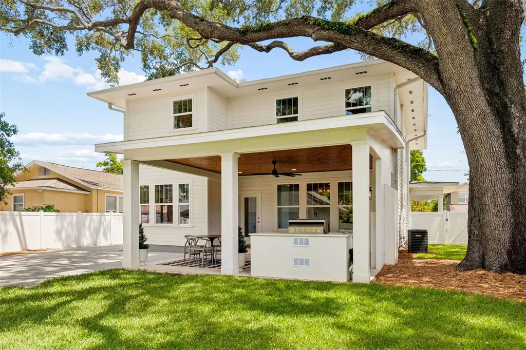 706 W Peninsular Street Tampa FL 33603