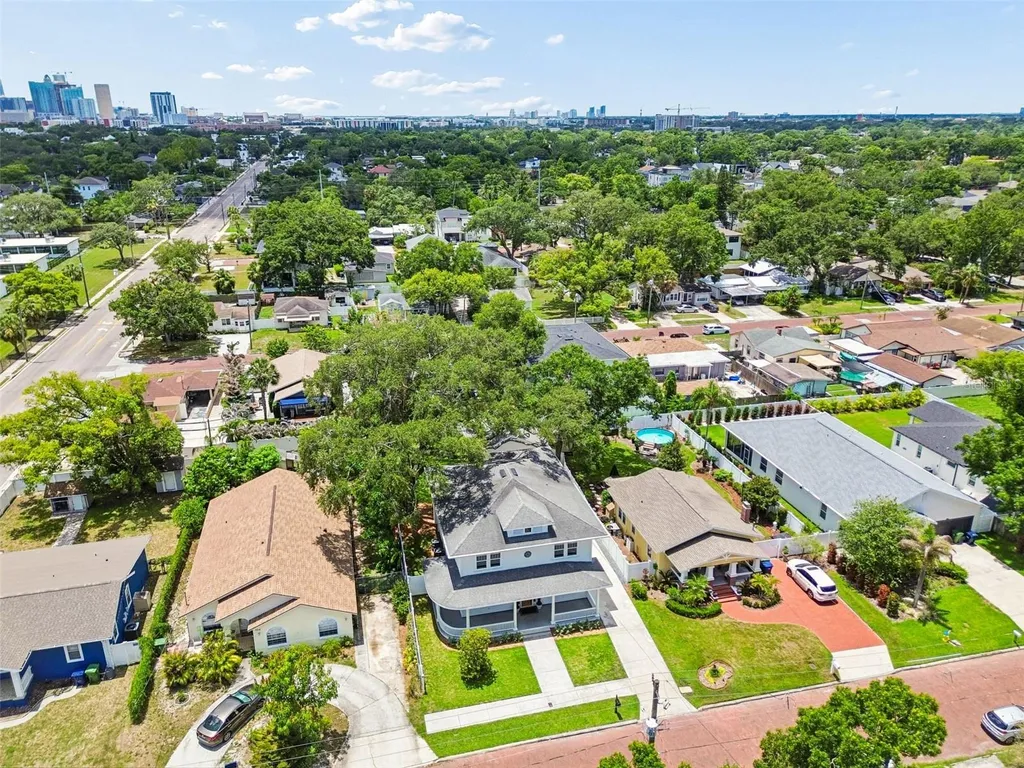 706 W Peninsular Street Tampa FL 33603