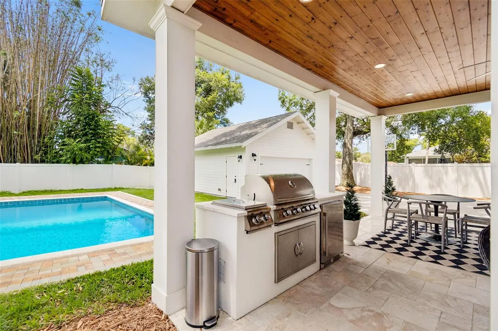 706 W Peninsular Street Tampa FL 33603