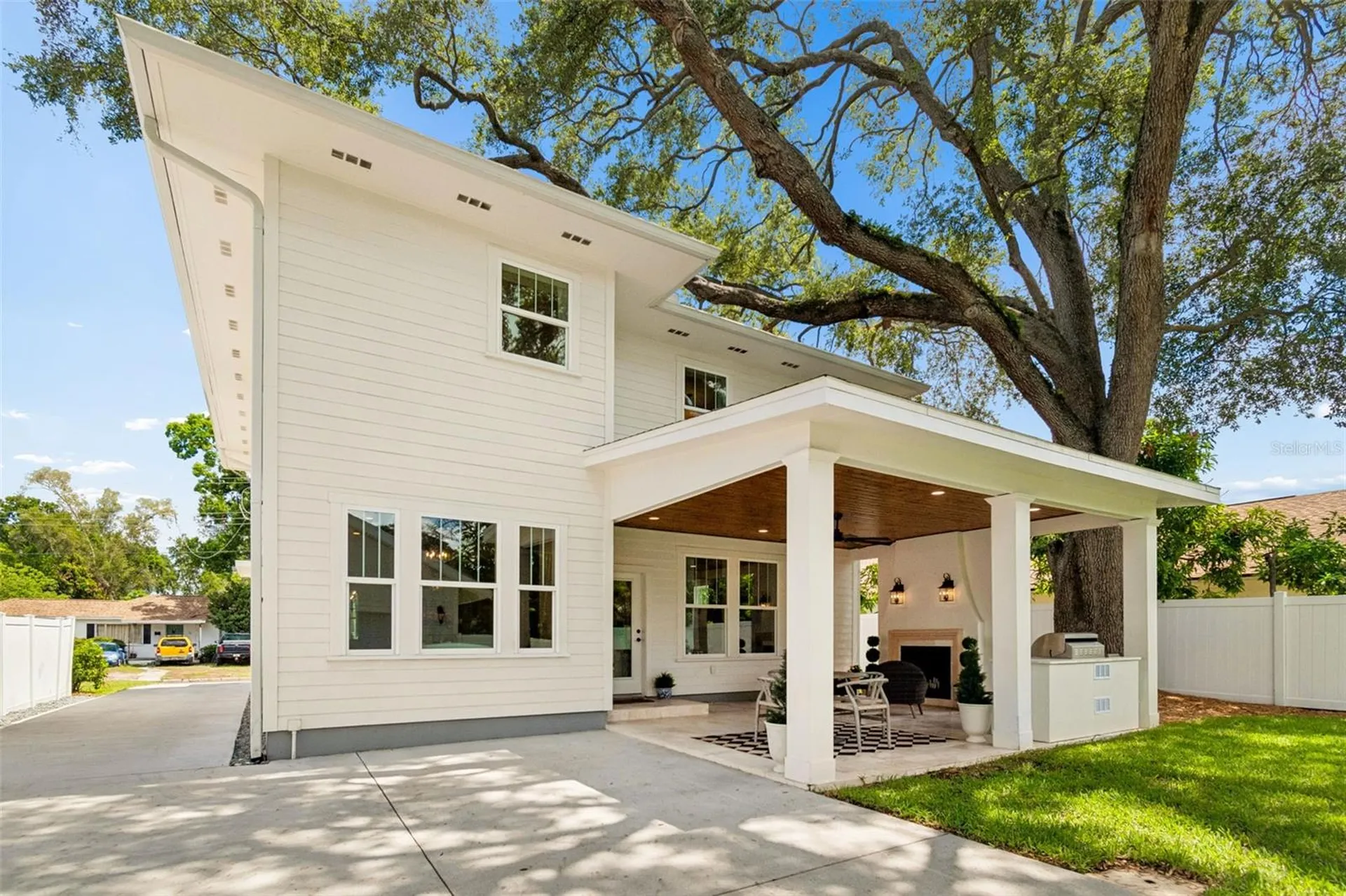 706 W Peninsular Street Tampa FL 33603